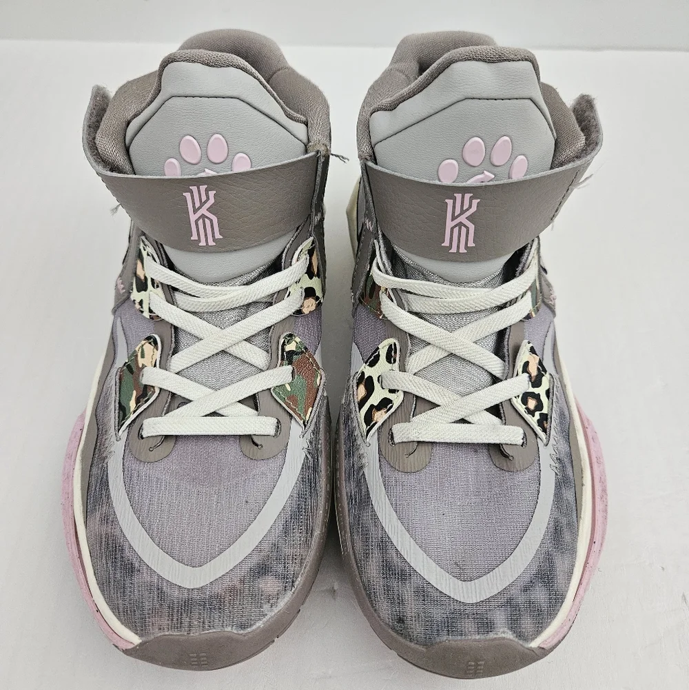 Nike Kyrie Infinity Leopard Camo Girls Size 1.5Y Basketball Shoes - Picture 1 of 8